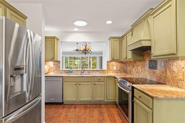 1110 SALIDO AVENUE, The Villages, FL 32159