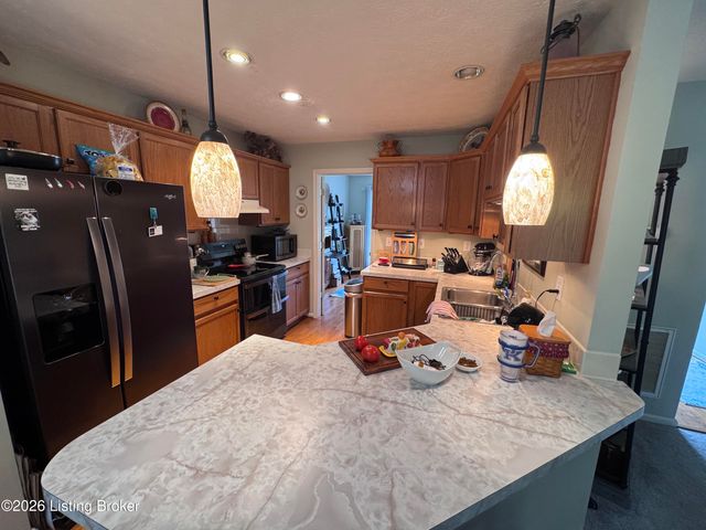 5100 Middlesex Dr, Louisville, KY 40245