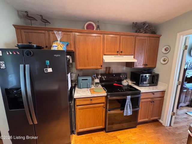 5100 Middlesex Dr, Louisville, KY 40245