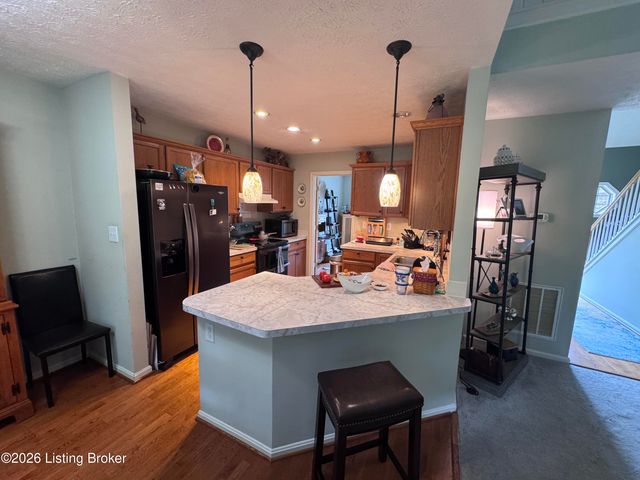 5100 Middlesex Dr, Louisville, KY 40245