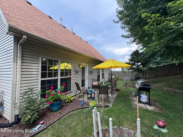 5100 Middlesex Dr, Louisville, KY 40245
