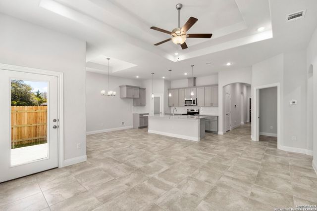 301 Club View E, Seguin, TX 78155