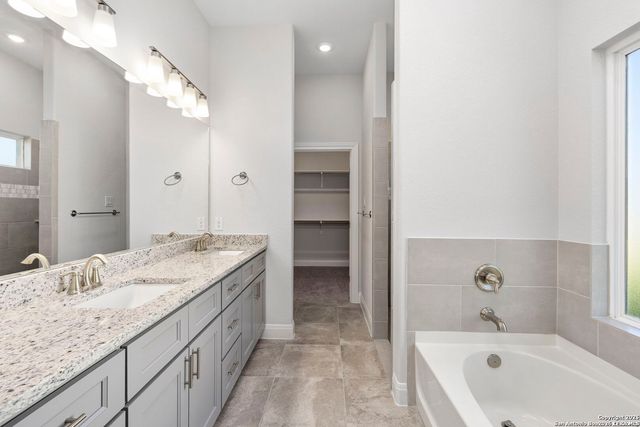 301 Club View E, Seguin, TX 78155