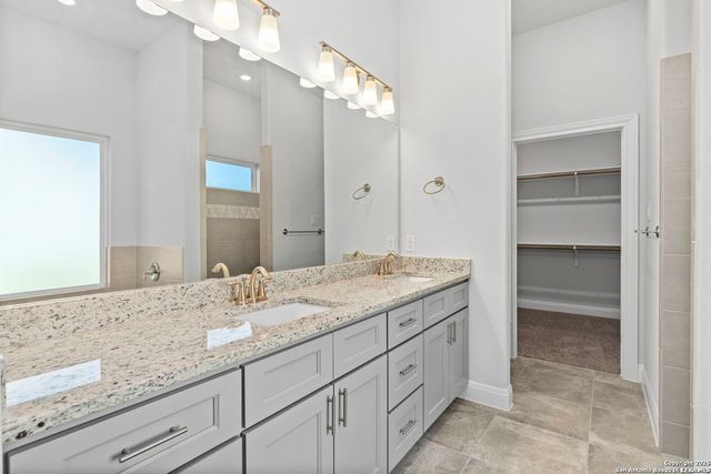 301 Club View E, Seguin, TX 78155