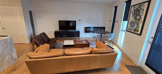 3725 Butler St. 503, Lawrenceville, PA 15201