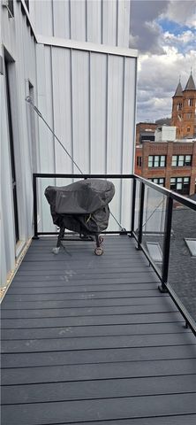 3725 Butler St. 503, Lawrenceville, PA 15201