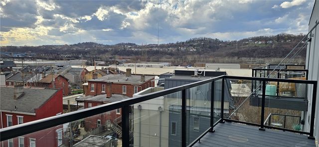 3725 Butler St. 503, Lawrenceville, PA 15201