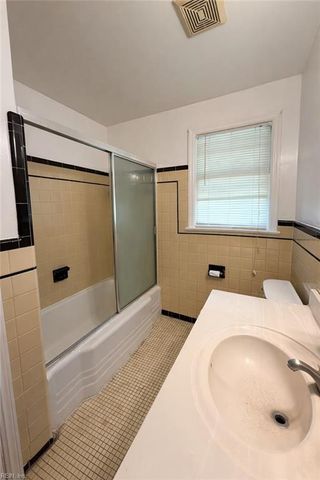 4425 Winchester DR, Portsmouth, VA 23707