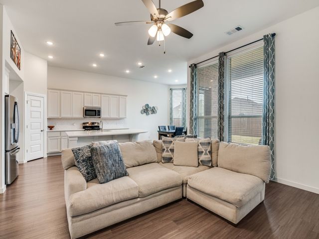 1557 Wyler Drive, Forney, TX 75126