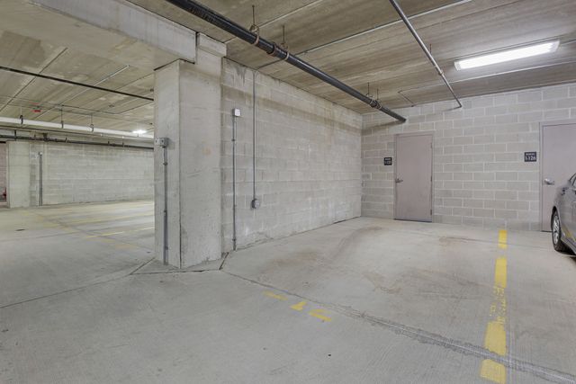 4833 N Olcott Avenue 201, Harwood Heights, IL 60706