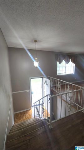 808 3RD TERRACE CIRCLE, Pleasant Grove, AL 35127