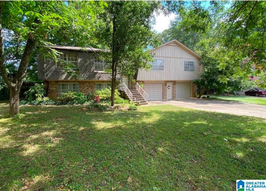 808 3RD TERRACE CIRCLE, Pleasant Grove, AL 35127