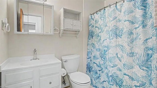 131 Madrid DR, Hampton, VA 23669
