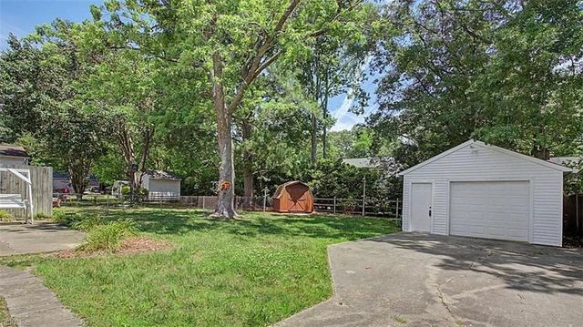 131 Madrid DR, Hampton, VA 23669