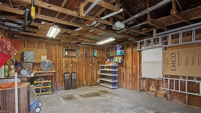 131 Madrid DR, Hampton, VA 23669