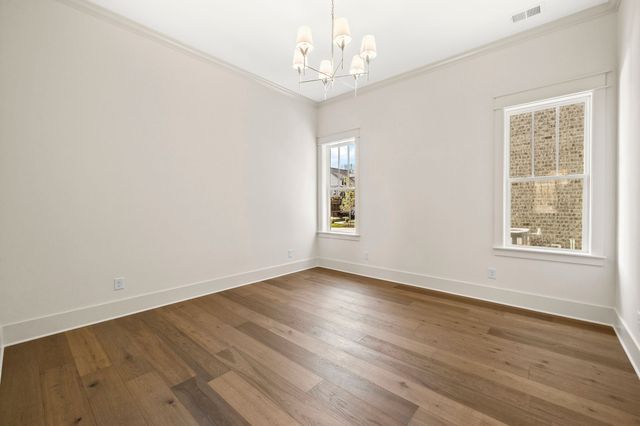 1304 McQuiddy Rd, Nashville, TN 37221