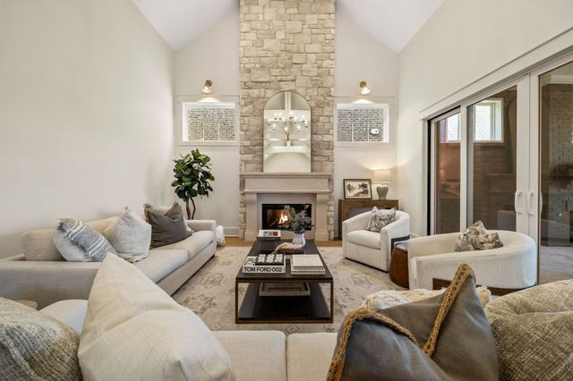 1304 McQuiddy Rd, Nashville, TN 37221