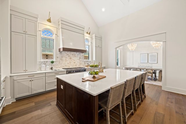 1304 McQuiddy Rd, Nashville, TN 37221