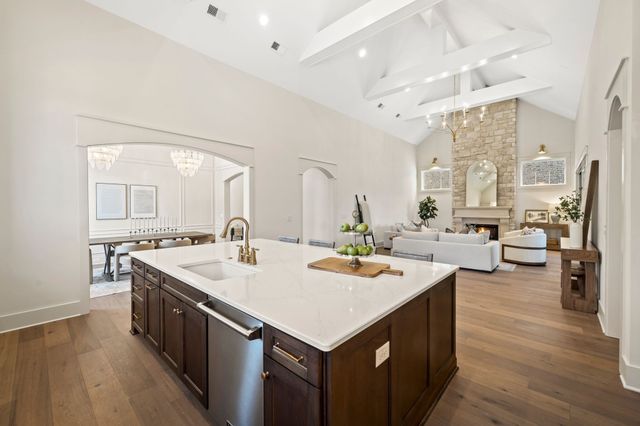 1304 McQuiddy Rd, Nashville, TN 37221