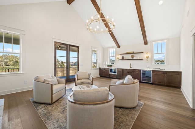 1304 McQuiddy Rd, Nashville, TN 37221