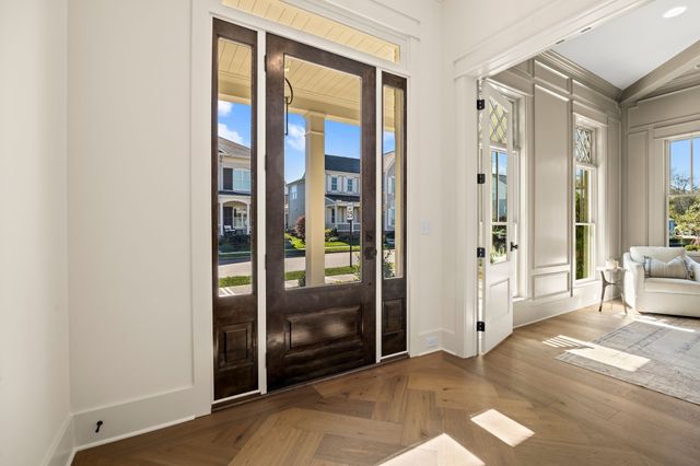 1304 McQuiddy Rd, Nashville, TN 37221