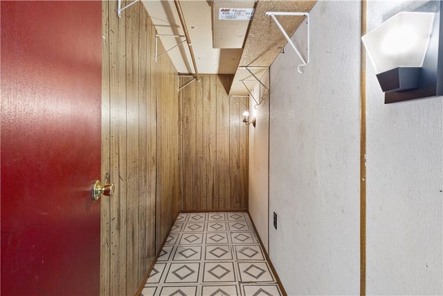 1212 Suncrest Street, Bryan, TX 77803