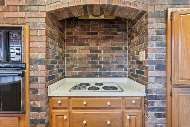 14 Shady Valley Drive, Conway, AR 72034