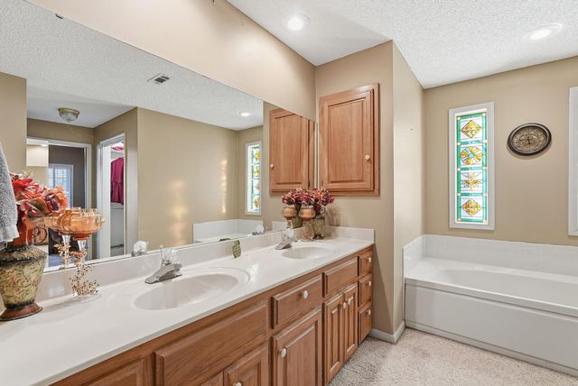 14 Shady Valley Drive, Conway, AR 72034