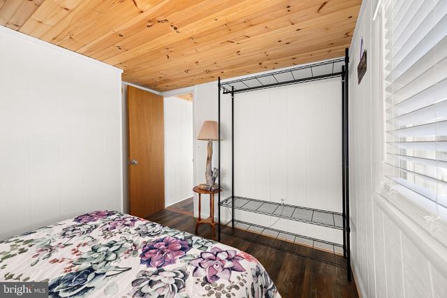 8 VIRGINIA AVE, Milton, DE 19968