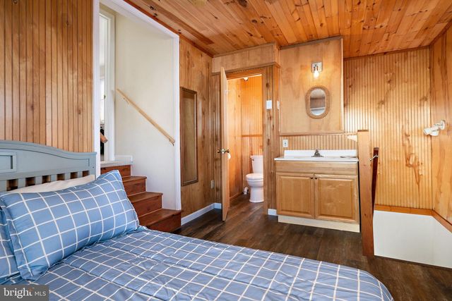 8 VIRGINIA AVE, Milton, DE 19968