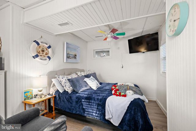 8 VIRGINIA AVE, Milton, DE 19968