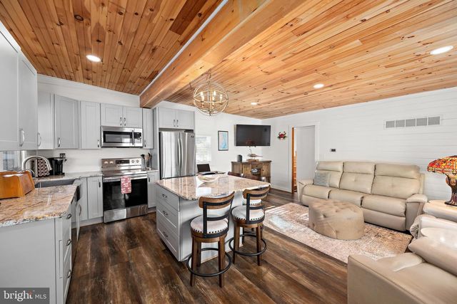 8 VIRGINIA AVE, Milton, DE 19968