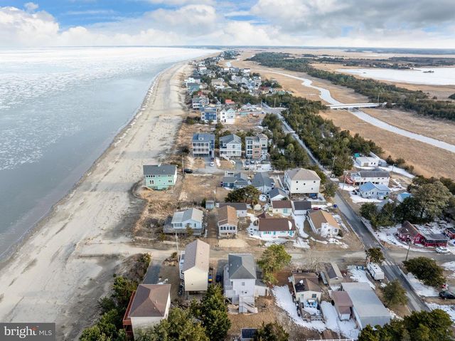 8 VIRGINIA AVE, Milton, DE 19968