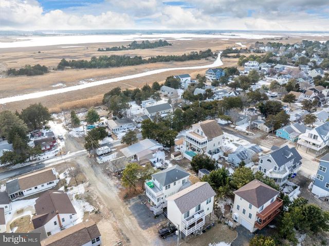 8 VIRGINIA AVE, Milton, DE 19968