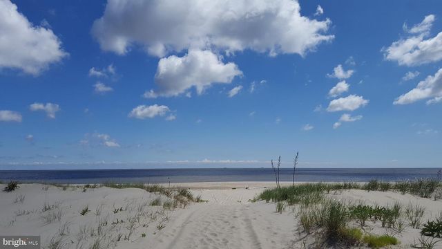 8 VIRGINIA AVE, Milton, DE 19968