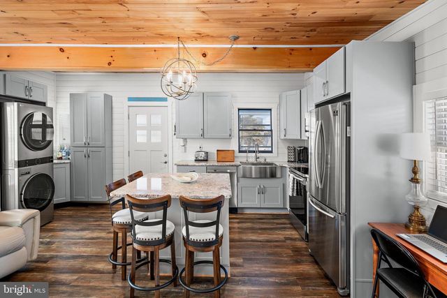 8 VIRGINIA AVE, Milton, DE 19968