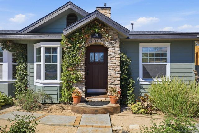 1756 Mission Cliff Dr, San Diego, CA 92116