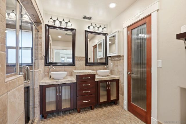 1756 Mission Cliff Dr, San Diego, CA 92116