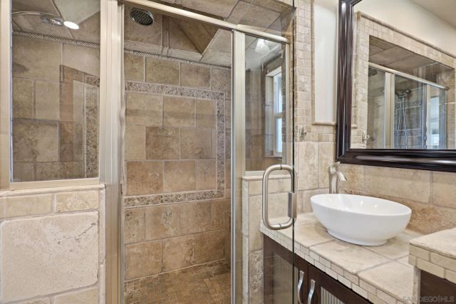 1756 Mission Cliff Dr, San Diego, CA 92116