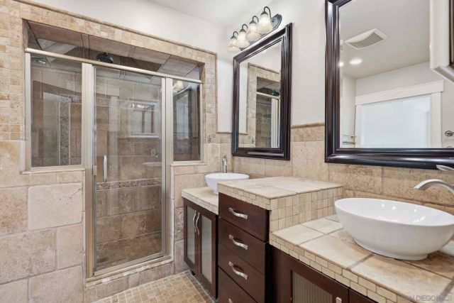 1756 Mission Cliff Dr, San Diego, CA 92116