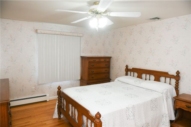 20 Bicentennial Way, North Providence, RI 02911
