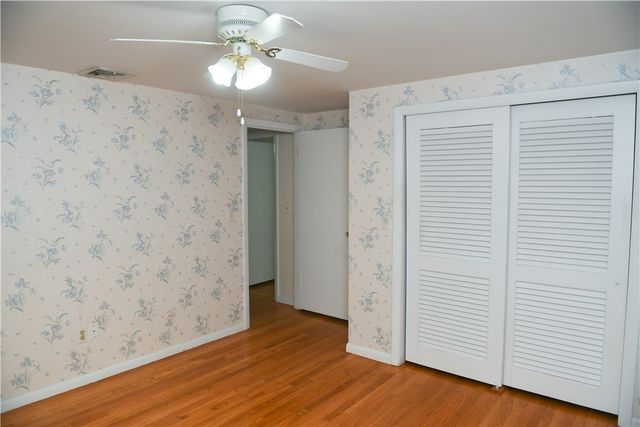 20 Bicentennial Way, North Providence, RI 02911