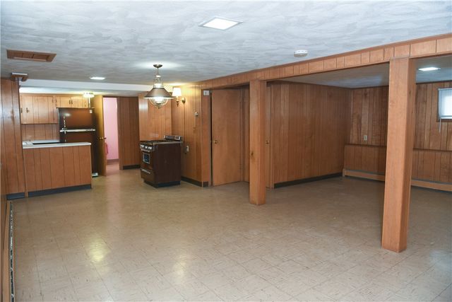 20 Bicentennial Way, North Providence, RI 02911