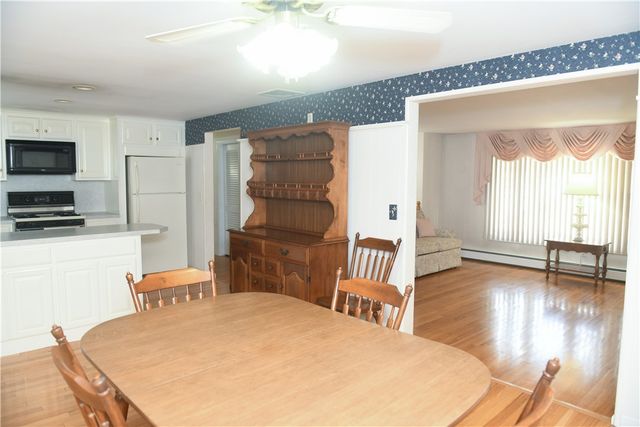 20 Bicentennial Way, North Providence, RI 02911