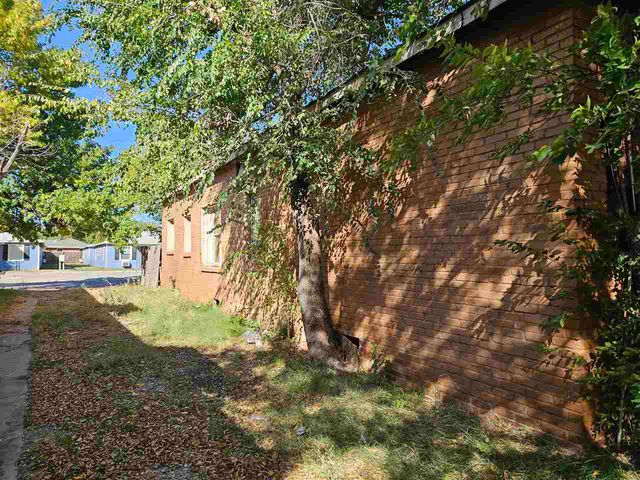 2208 NW 14th St, Lawton, OK 73507