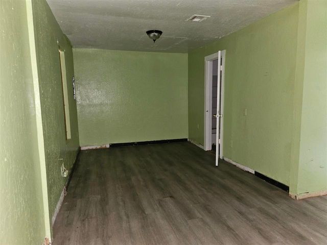 2208 NW 14th St, Lawton, OK 73507