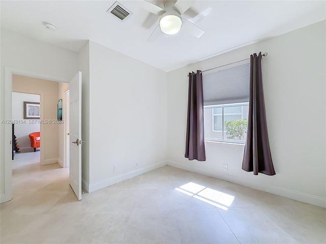1556 Winterberry Lane, Weston, FL 33327
