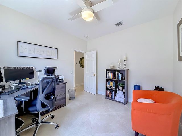 1556 Winterberry Lane, Weston, FL 33327