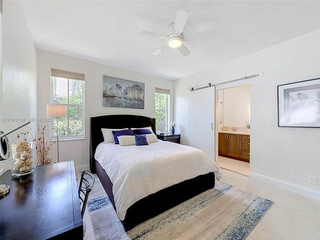 1556 Winterberry Lane, Weston, FL 33327