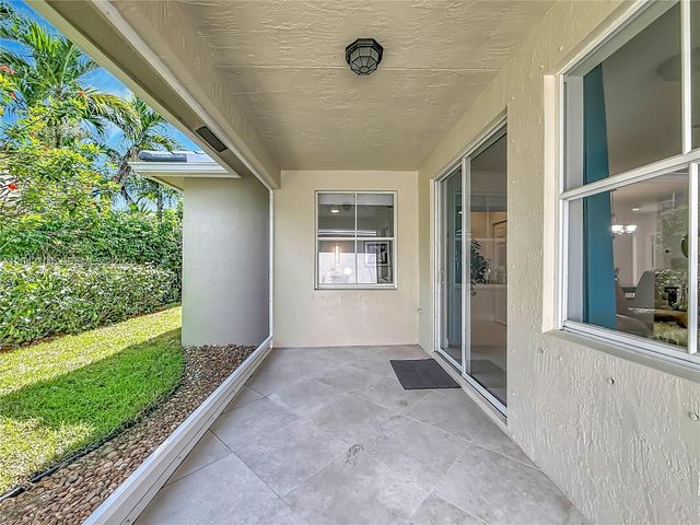 1556 Winterberry Lane, Weston, FL 33327